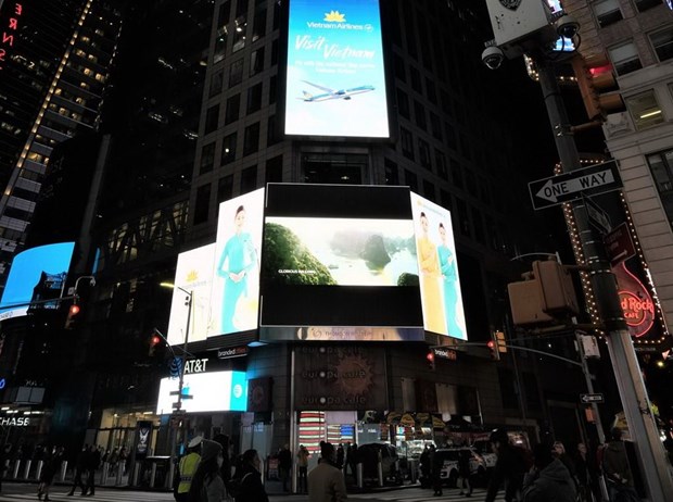 Vietnam Airlines promeut des images sur le Vietnam à la place Times Square aux Etats-Unis